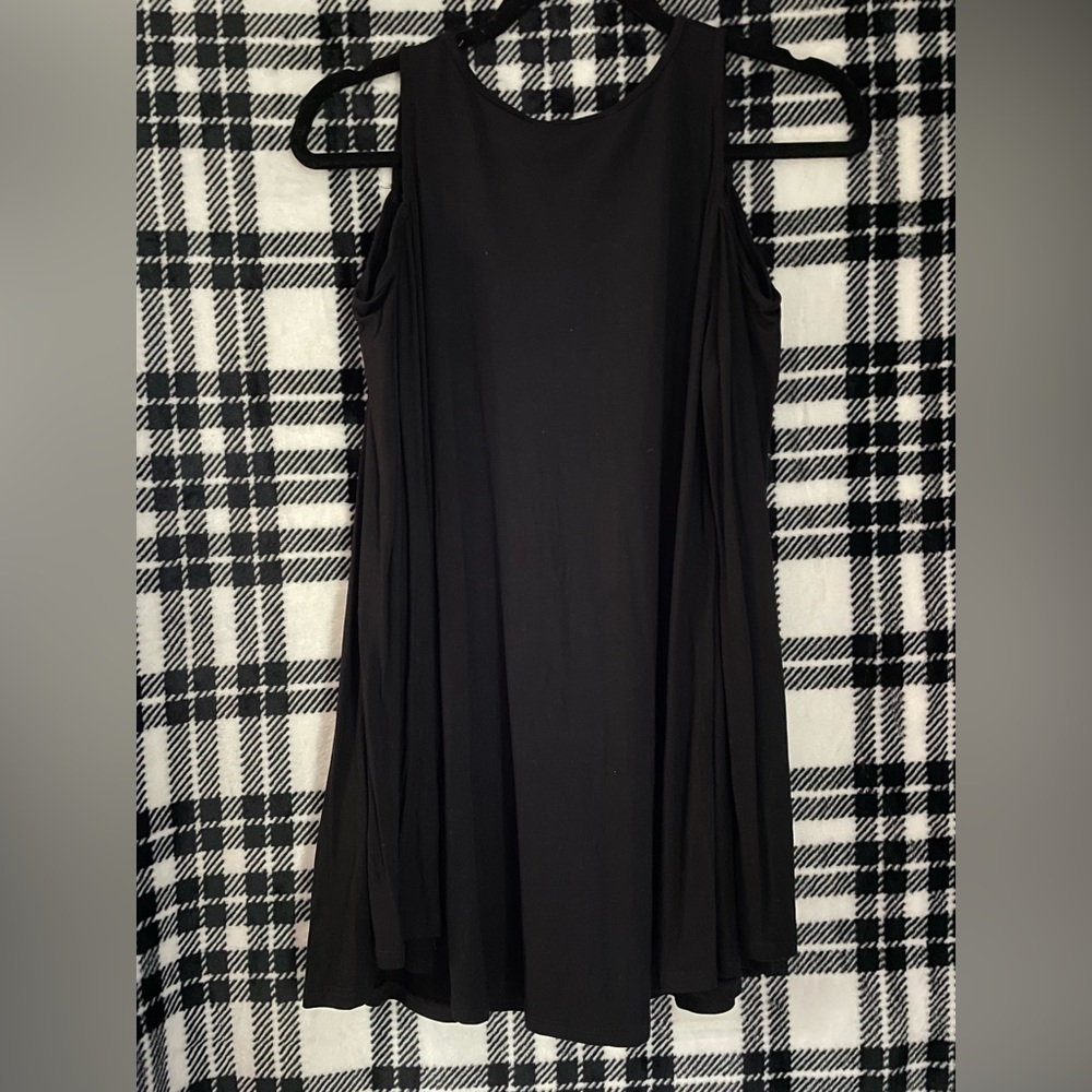 Again open shoulder top - Picture 4 of 4
